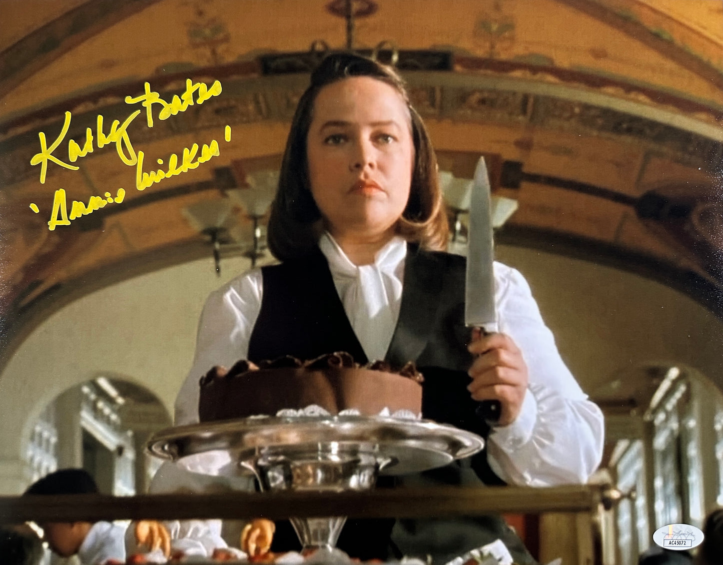 Kathy Bates Signed 11x14 Misery "Annie Wilkes" Waitress JSA Authenticated