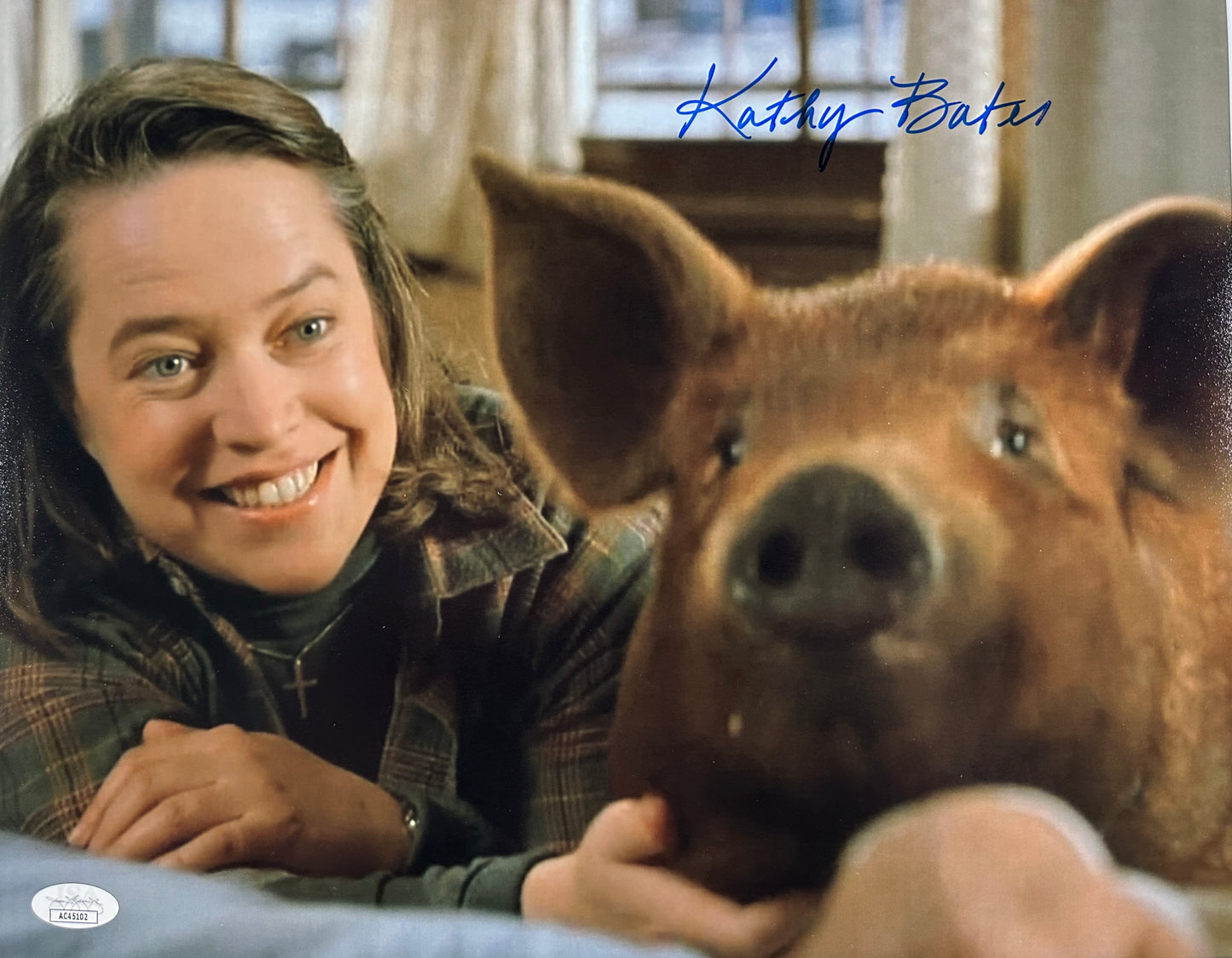 Kathy Bates Signed 11x14 Misery Color with Pig JSA Authenticated