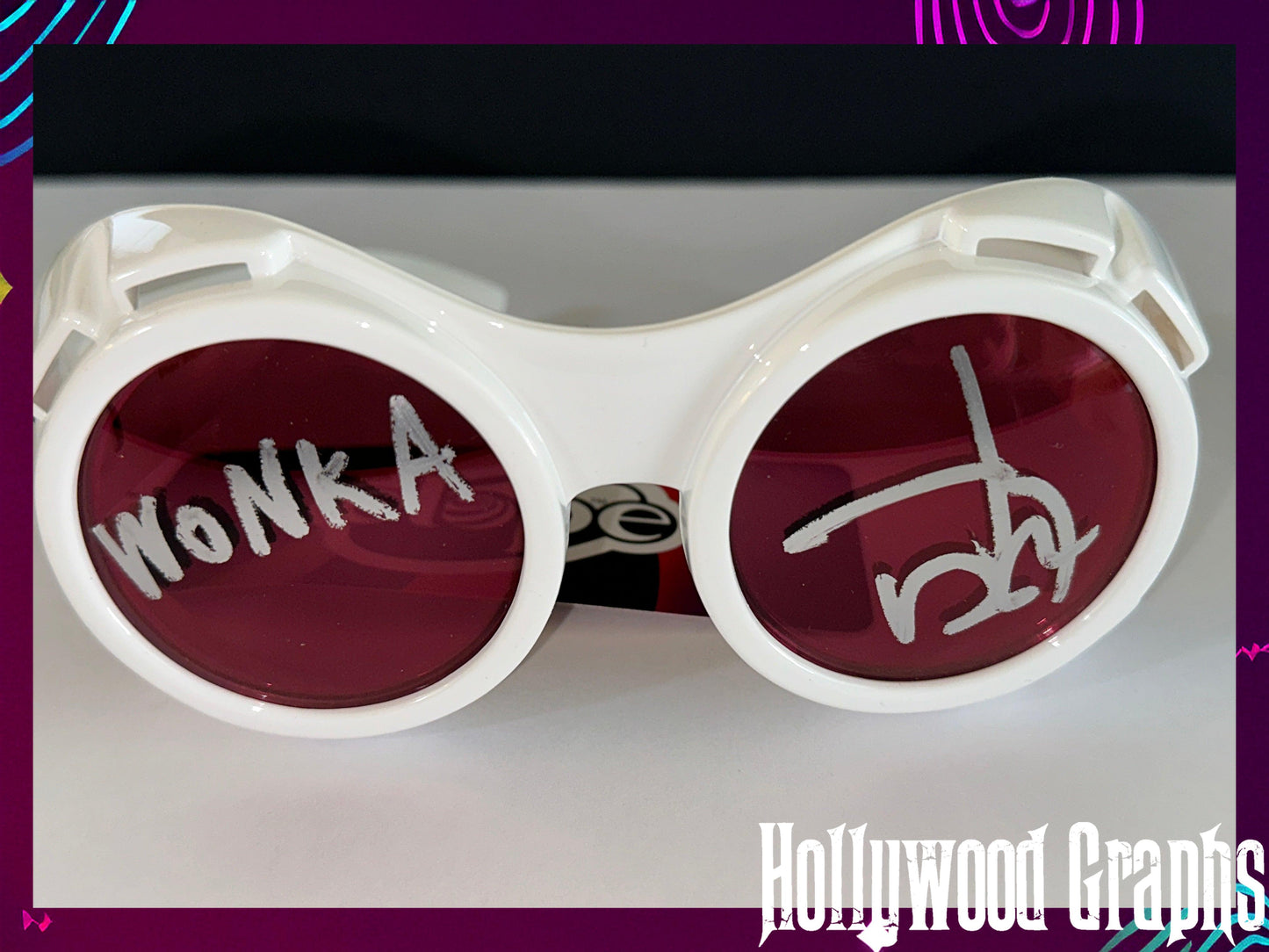 Johnny Depp signed Willy Wonka's Chocolate Factory Goggles - PSA cert #AJ47449